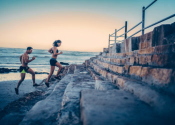 suplementos antes ou depois do treino, pessoas treinando